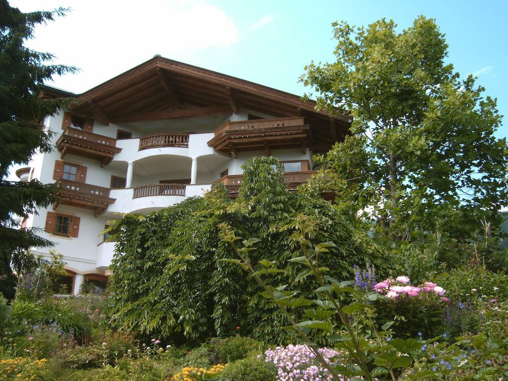 Landhotel Eva เคิร์ชแบร์ก อิน ทิโรล ภายนอก รูปภาพ